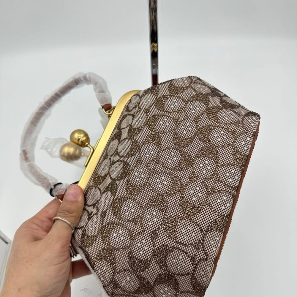 Coach Kisslock Frame Bag 16 In Crystal Signature Jacquard - Picture 3 of 10
